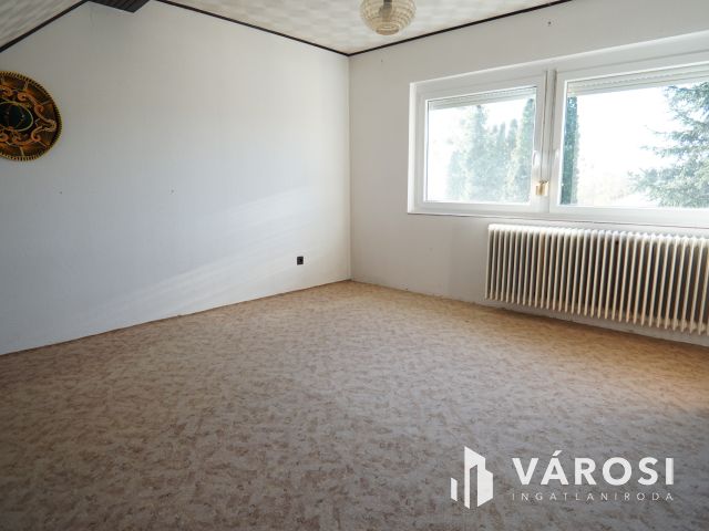 Folyamatosan karbantartott családi ház Liszón.