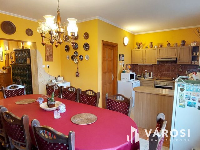 Komplex vidéki birtok műhellyel és cégátvételi lehetőséggel