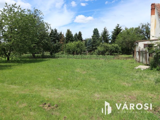 Csákánydoroszló központi,csendes helyen,Őrségi építésitelek