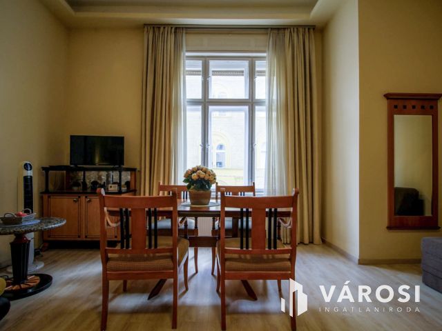 Eladó kétszobás lakás a Király utcában