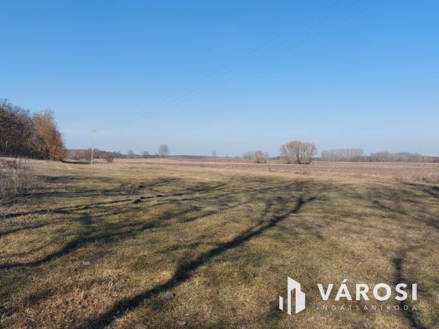 11,8 HA FEJLESZTÉSI TERÜLET HOSSZÚPÁLYIBAN